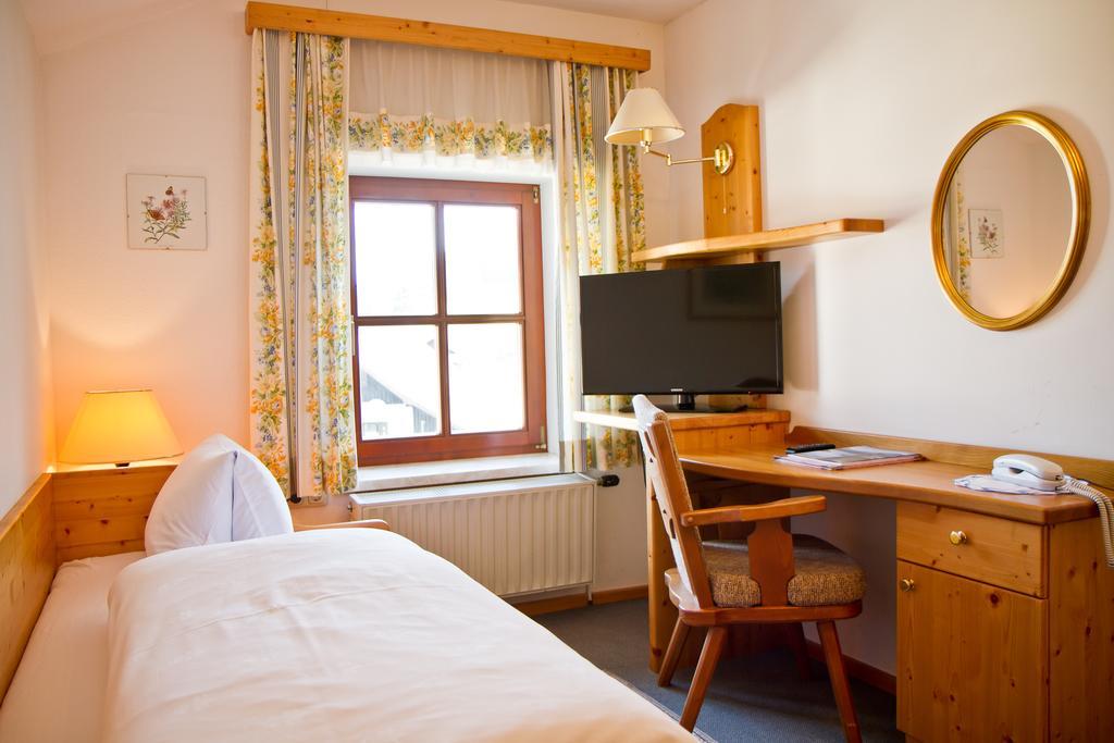 Gasthof-Hotel Bramosen Weyregg Szoba fotó